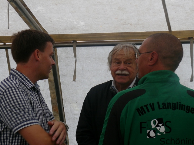 Ankunft und Begrüßung des Großmeisters auf dem Festzelt