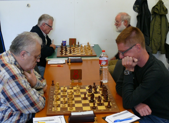 Bretter 7 und 8: Doch weitere Punkte folgen... Uwe und Jan erhöhen auf 3 : 0